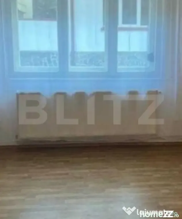 De vanzare, casa in Schei