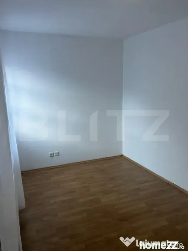 De vanzare, casa in Schei
