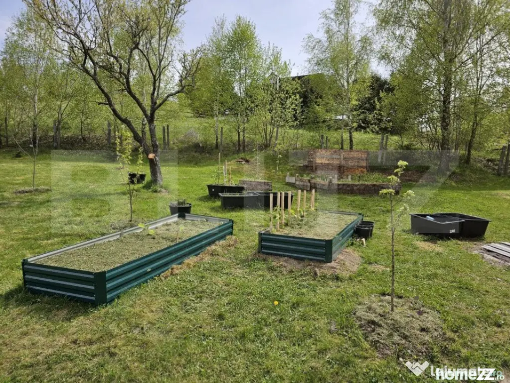 Casa de vacanță, pretabilă pentru pensiune în Moieciu - Moieciu de Jos (Brasov)