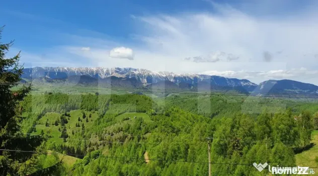 Casa de vacanță, pretabilă pentru pensiune în Moieciu - Moieciu de Jos (Brasov)