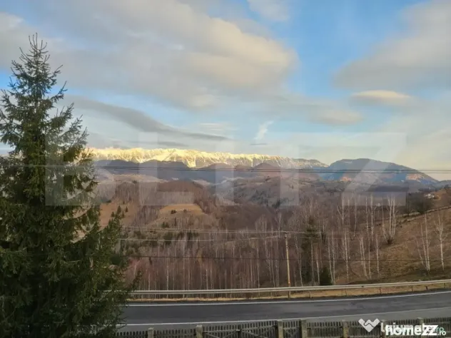 Casa de vacanță, pretabilă pentru pensiune în Moieciu - Moieciu de Jos (Brasov)