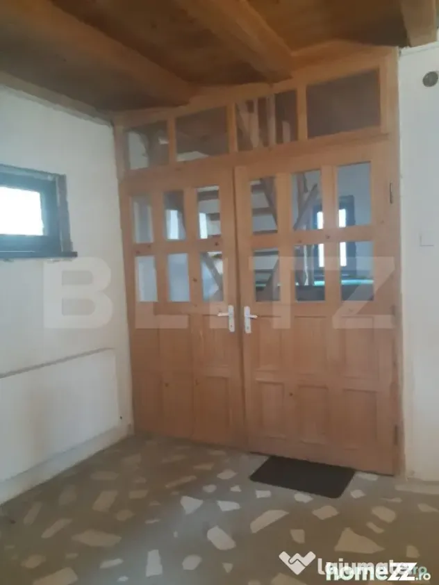 Casa de vacanță, pretabilă pentru pensiune în Moieciu - Moieciu de Jos (Brasov)