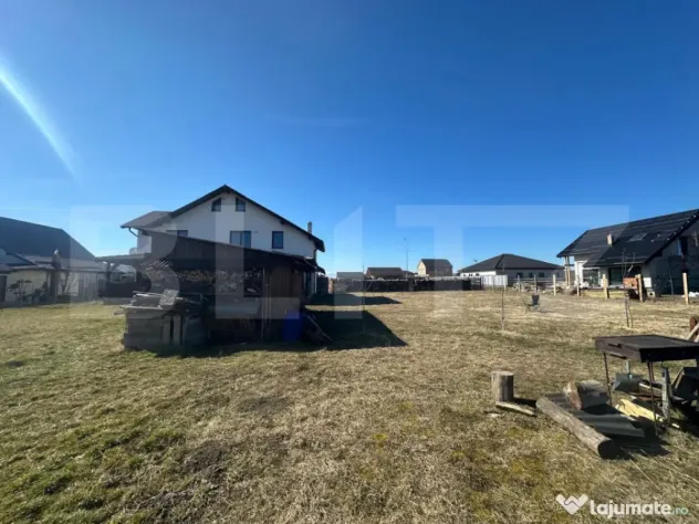 Casă spațioasă cu teren 1000 mp | 5 dormitoare | Terasă