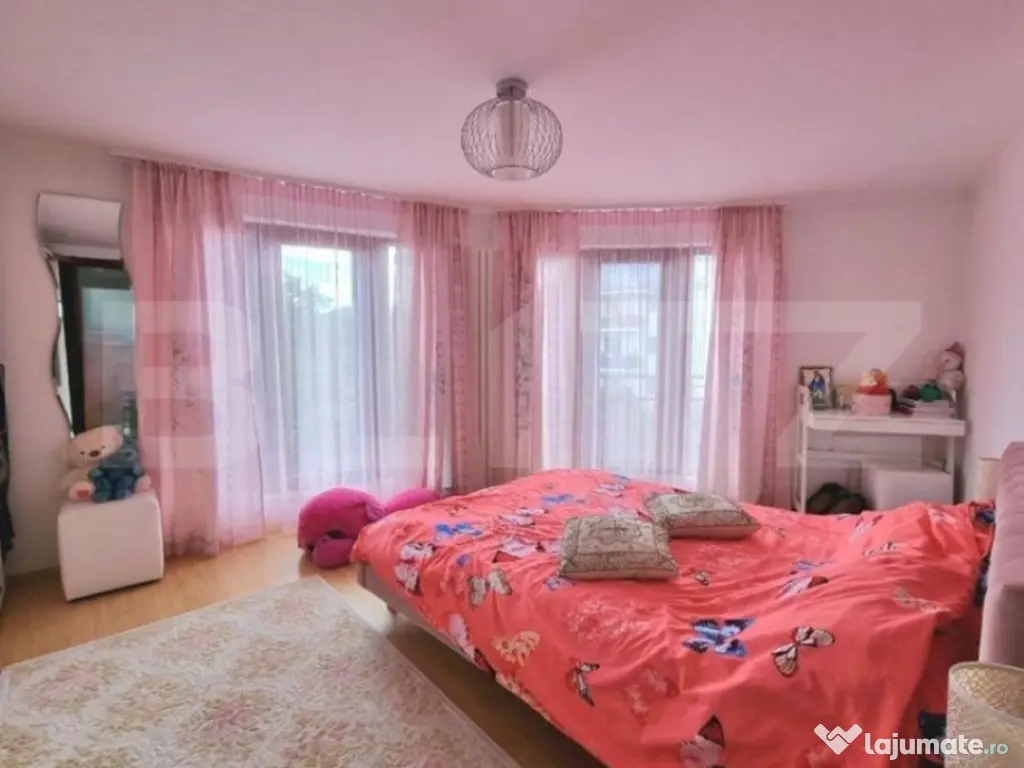 Casa 4 dormitoare, 256mp utili, 1100mp teren, zona Libertati