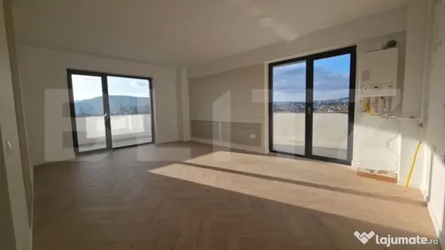 Apartament 3 camere, finisat lux, bloc nou, zona strada Libe