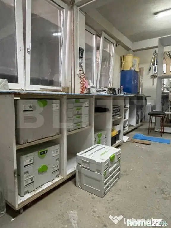 Spatiu comercial 300 mp, teren 1000 mp ,Caramidari - Targoviste (Dambovita)