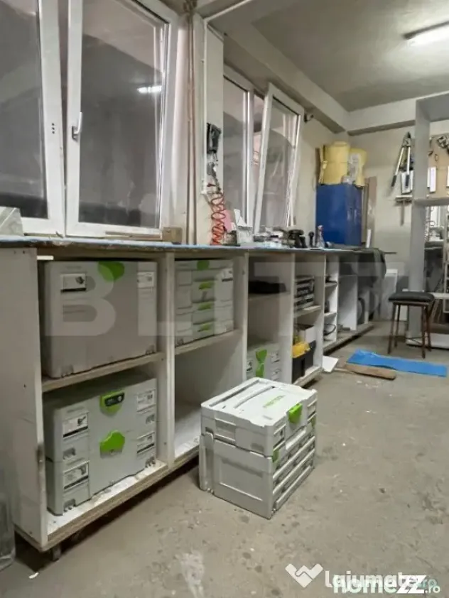 Spatiu comercial 300 mp, teren 1000 mp ,Caramidari - Targoviste (Dambovita)