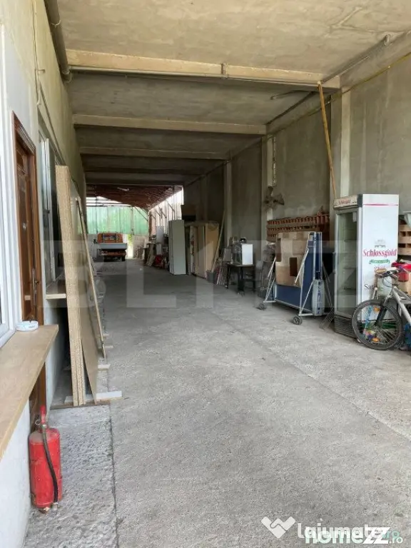 Spatiu comercial 300 mp, teren 1000 mp ,Caramidari - Targoviste (Dambovita)