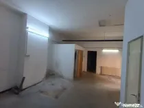 Iancului spatiu 70 mp parter depozit 380