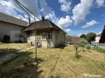 Teren podul Jelnei 3306 mp + casa veche