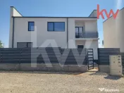 Casă frumoasă, 238 mp, Cârcea 