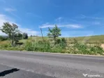 Teren in Vulcan pentru case de vacanta - panorama catre Munt