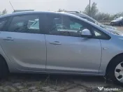 OPEL ASTRA J 2015, BENZINA cu 150.000 km rulati 