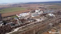 Spatii industriale , teren ,silozuri si Fabrica de nutret...
