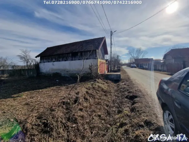Teren Intravilan (1400 mp), situat in Telesti
