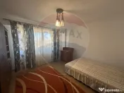 Apartament cu 4 camere de închiriat în zona Calea Bucur... 