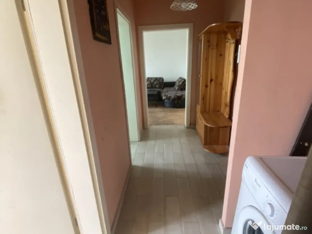 2 camere de vanzare Dacia