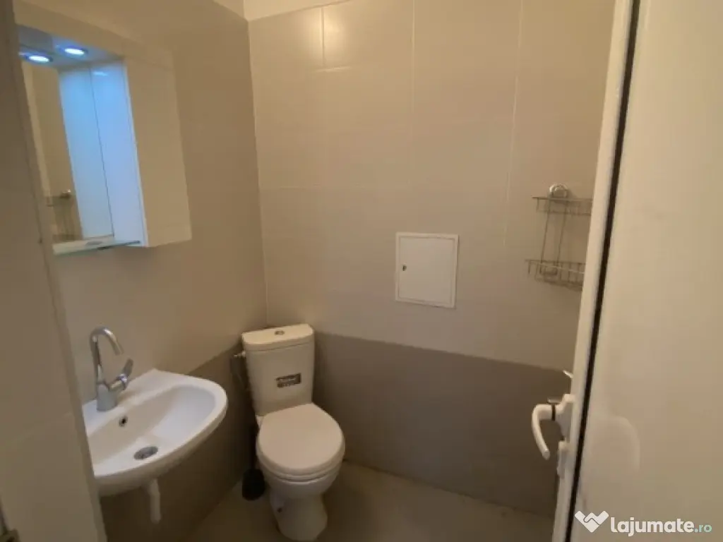 2 camere de vanzare Dacia