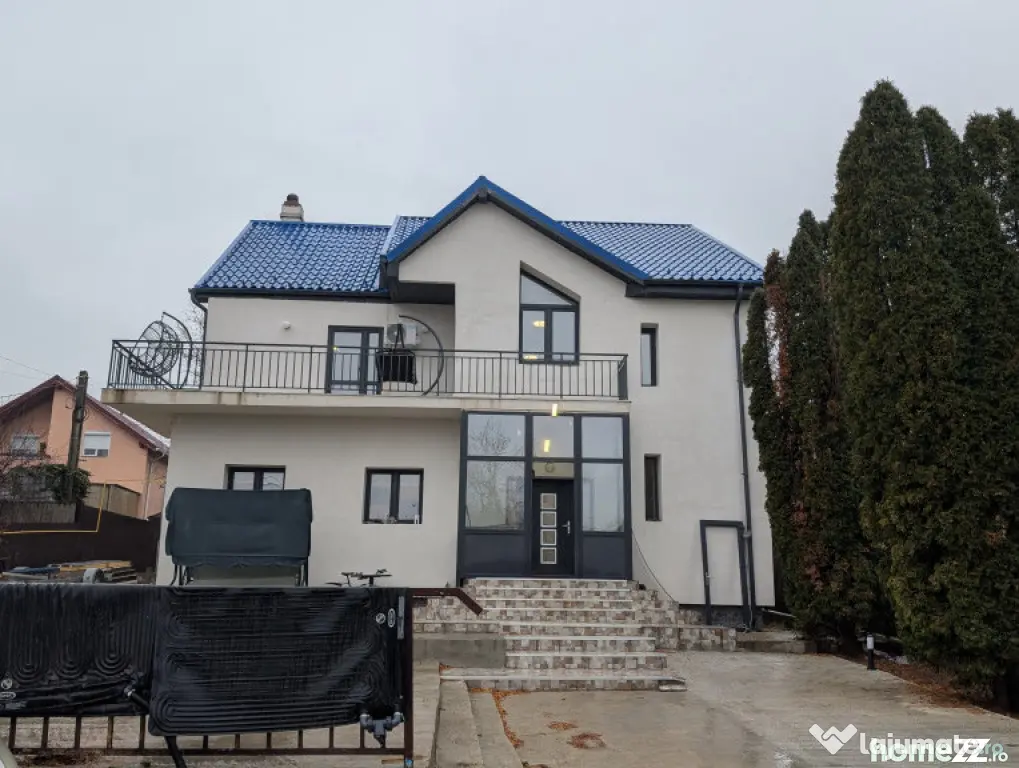 Vila deosebita zona Aviatori, teren 800m - Bacau (Bacau)