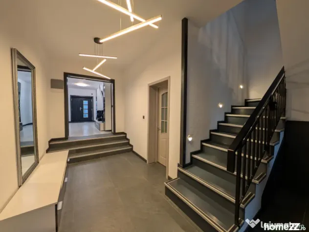 Vila deosebita zona Aviatori, teren 800m - Bacau (Bacau)