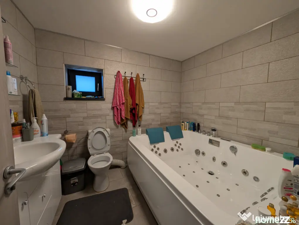 Vila deosebita zona Aviatori, teren 800m - Bacau (Bacau)