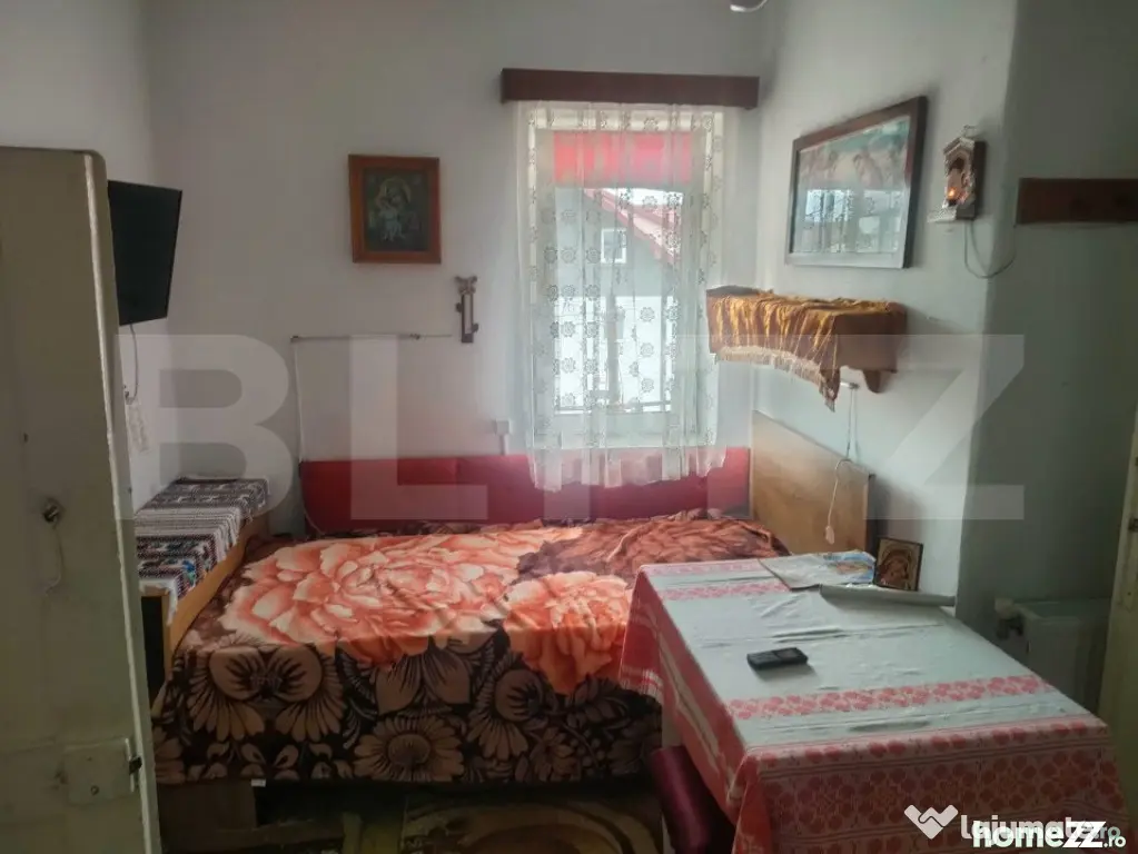 Apartament la casa, zona centrala, 100 mp utili, Radauti