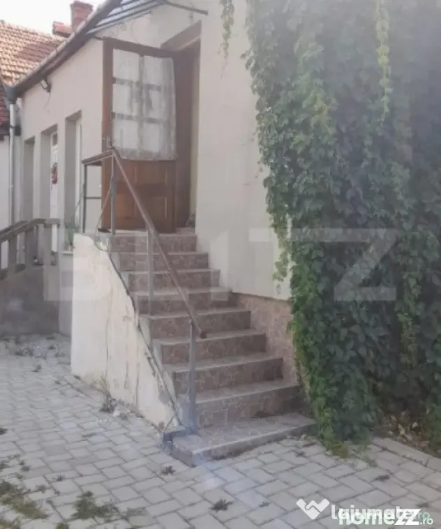 Apartament la casa, zona centrala, 100 mp utili, Radauti
