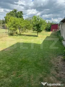 Casa individuala de vanzare, in centru, cu 1050 mp teren