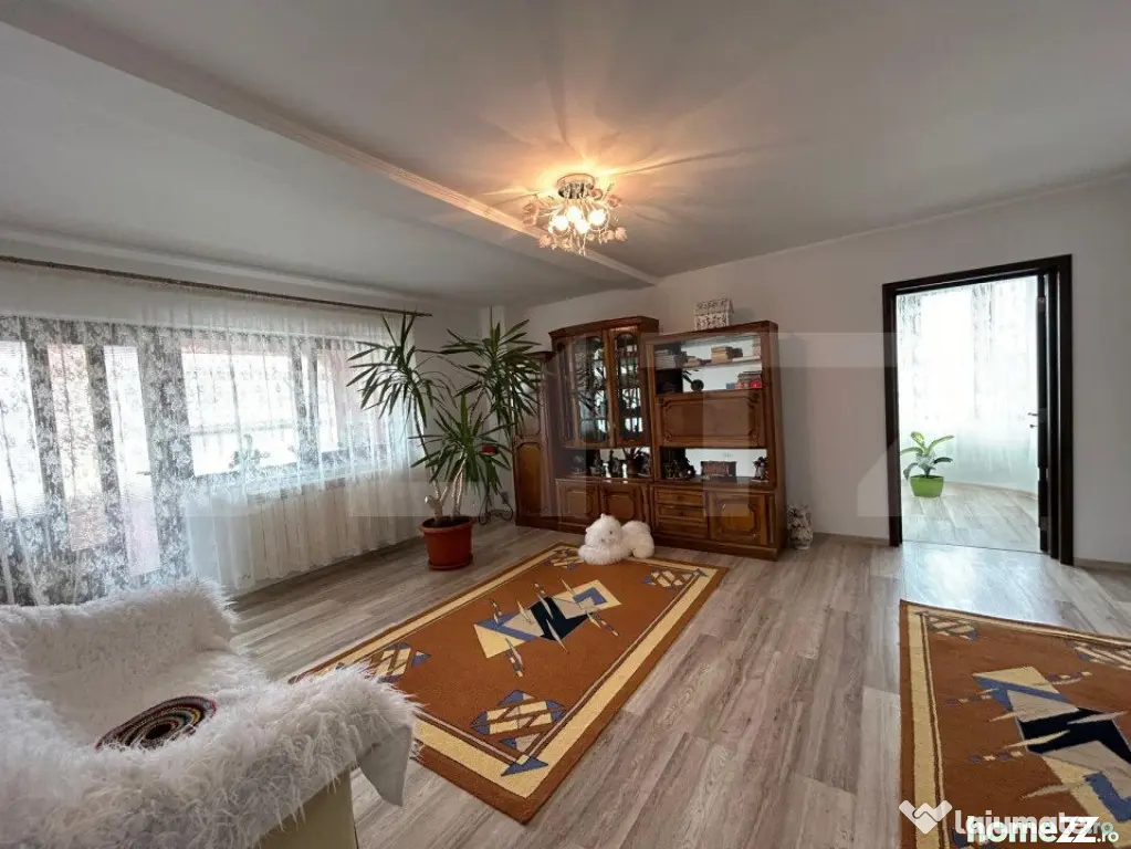 Casa multifunctionala, 200 mp utili, 1600 teren , zona Campu - Suceava (Suceava)