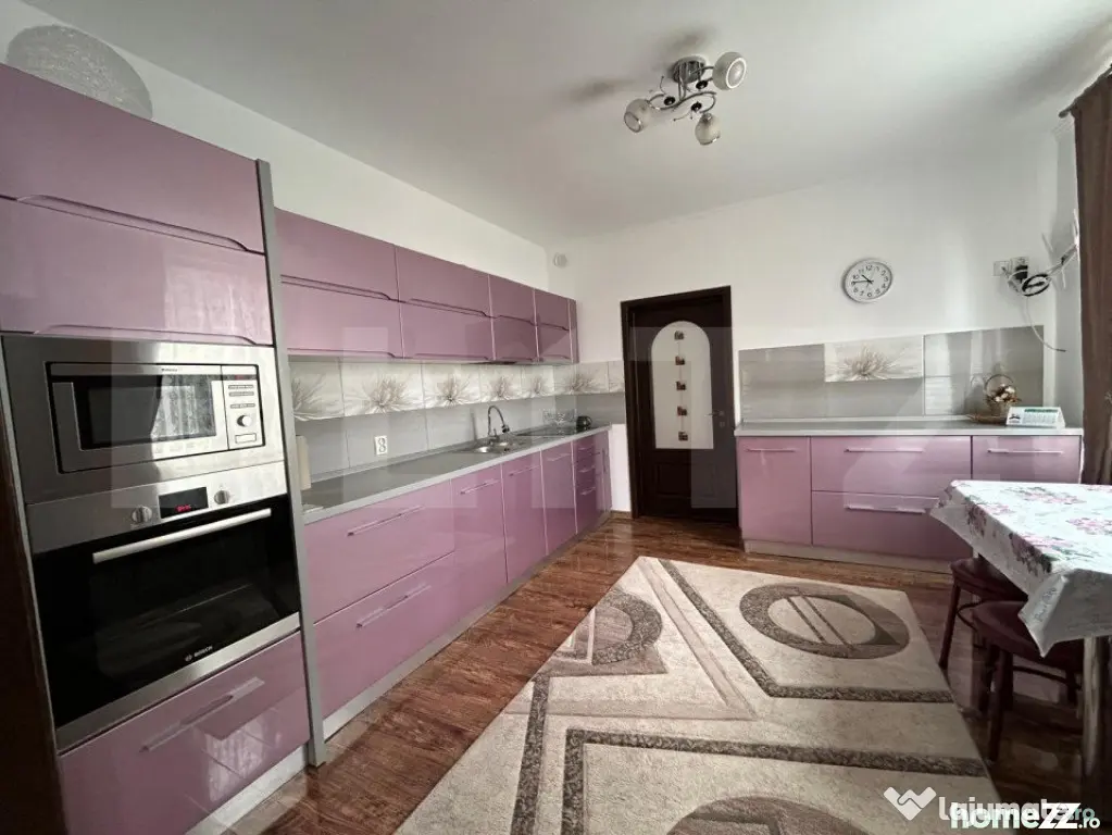 Casa multifunctionala, 200 mp utili, 1600 teren , zona Campu - Suceava (Suceava)