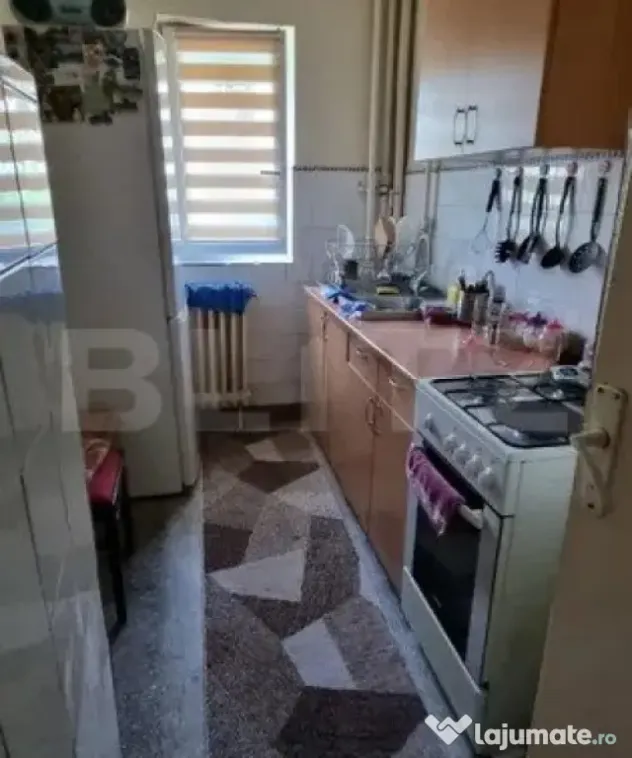 Apartament 3 camere, 50mp, zona scolii "Liviu Rebreanu", Man