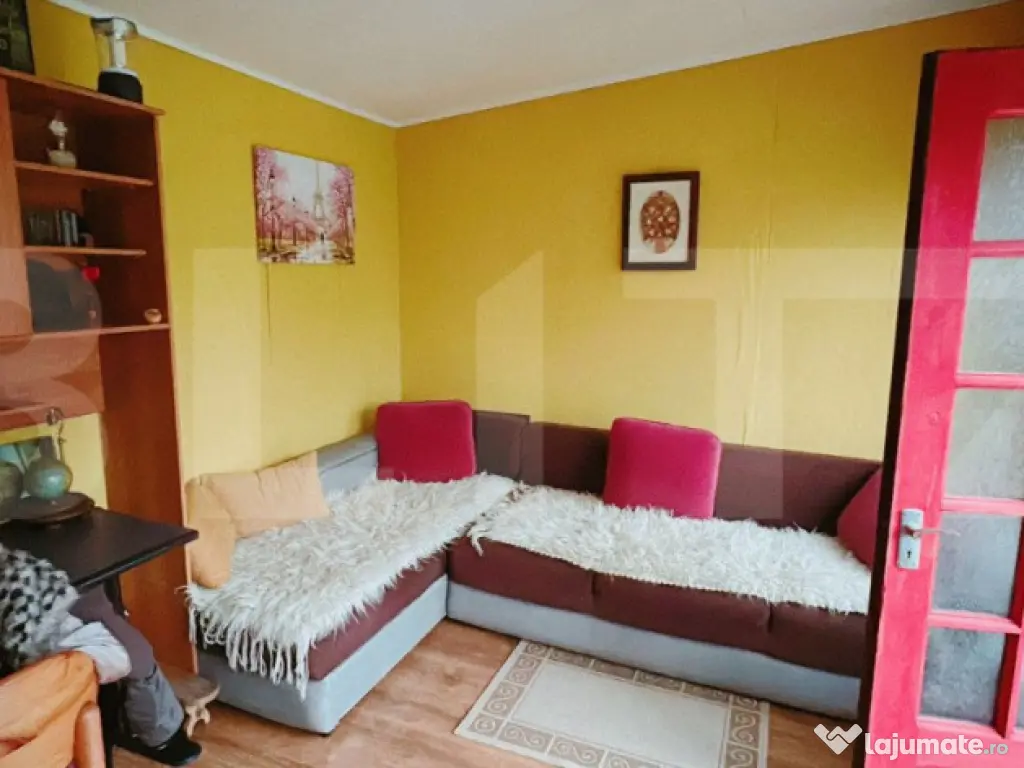 Casa in Moreni (exterior Vest) si 2000 mp de teren