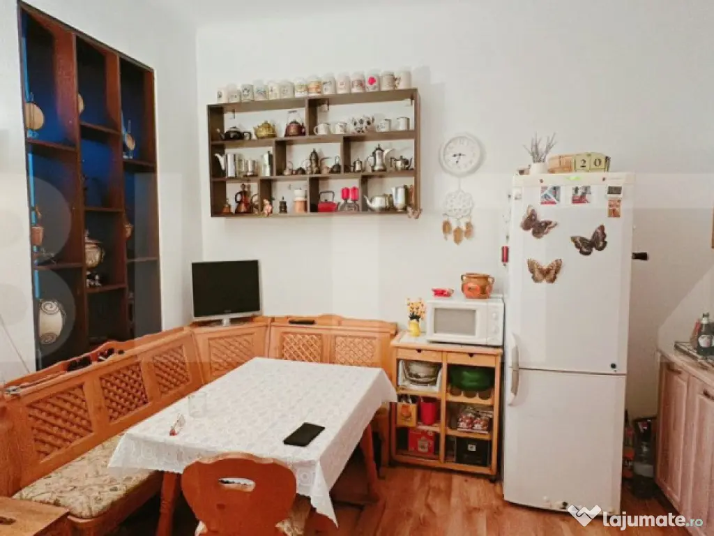 Casa in Moreni (exterior Vest) si 2000 mp de teren