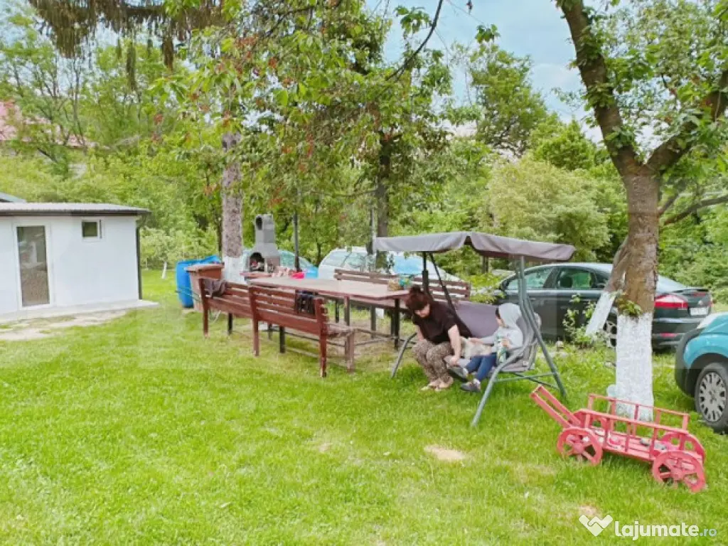 Casa in Moreni (exterior Vest) si 2000 mp de teren