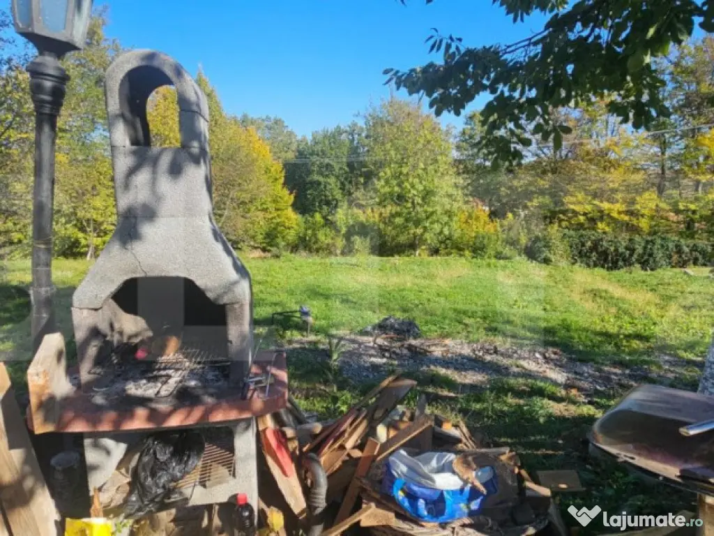 Casa in Moreni (exterior Vest) si 2000 mp de teren