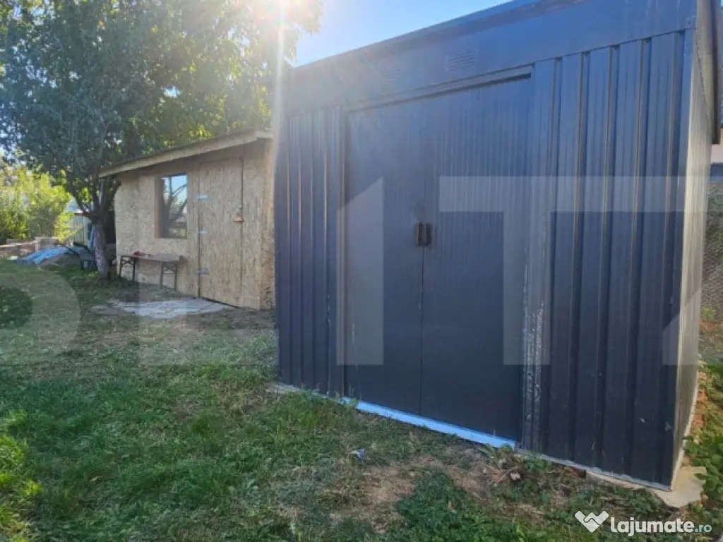 Casa in Moreni (exterior Vest) si 2000 mp de teren