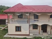 Casă cu 6 camere de vânzare in zona de munte 
