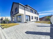 Duplex cu garaj, 156 mp Dâmbul Rotund