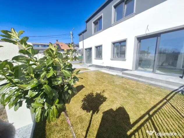 Duplex cu garaj, 156 mp Dâmbul Rotund