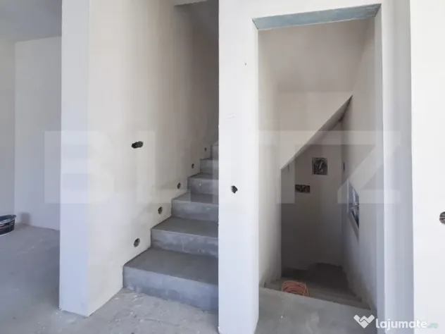 Duplex cu garaj, 156 mp Dâmbul Rotund
