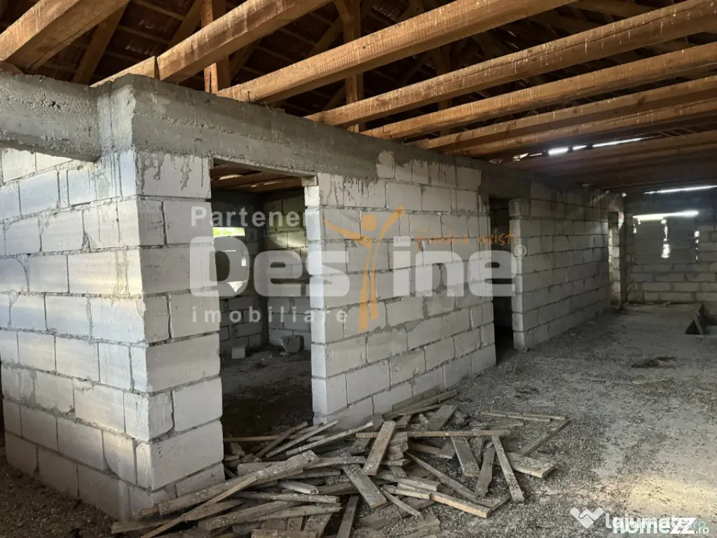 Casa de vanzare 4 camere la rosu Simeria
