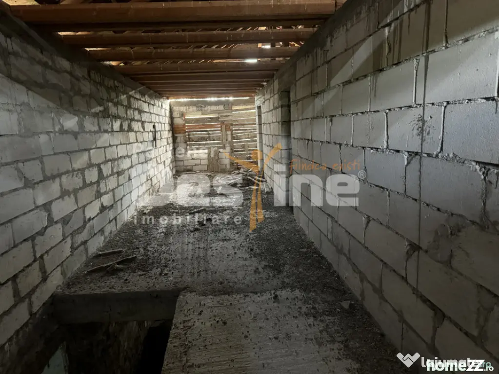 Casa de vanzare 4 camere la rosu Simeria