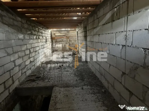 Casa de vanzare 4 camere la rosu Simeria