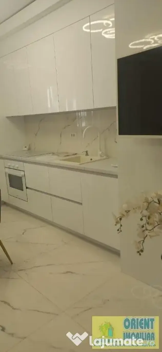 Mamaia Nord, 2 camere, primul rand la mare