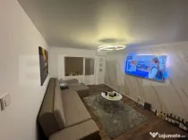 Apartament 3 camere, 80 mp, decomandat, zona Centrala