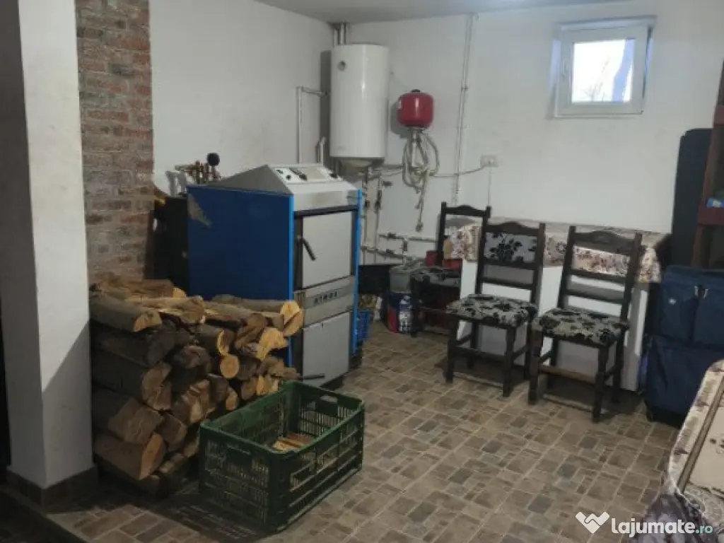 Casa 5 camere, 210mp, zona Gramesti, Siret