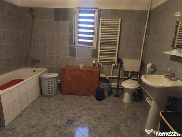 Casa 5 camere, 210mp, zona Gramesti, Siret
