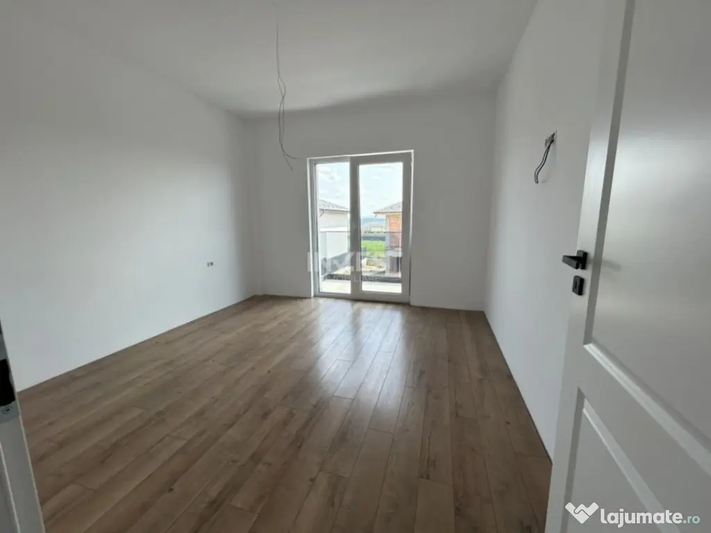 Vila individuala cu garaj si 700mp teren. Popas Pacurari- Va