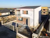 Casă individuală P+1 cu terasă și curte generoasă I ... 