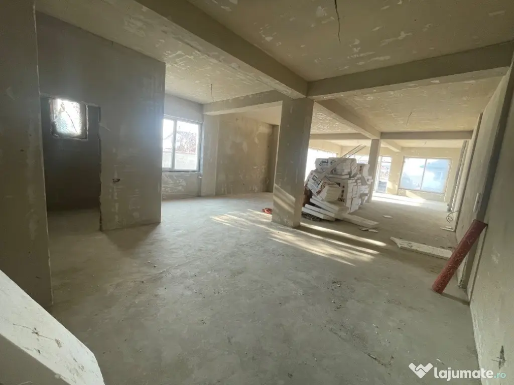 Spațiu comercial, finisaje la alegere, toate utilitățile, parcare